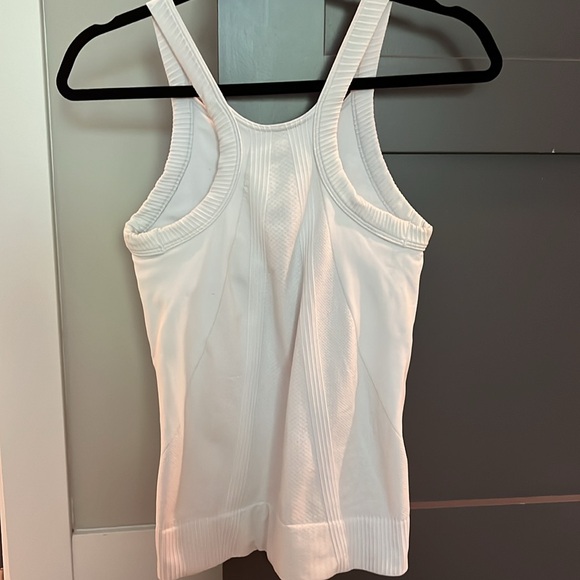 Nike Fit Dry Tank Top - Picture 4 of 4